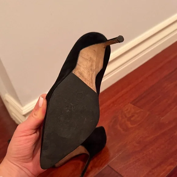 Classic Black Pointed-Toe Stiletto Pumps - Picture 5 of 6